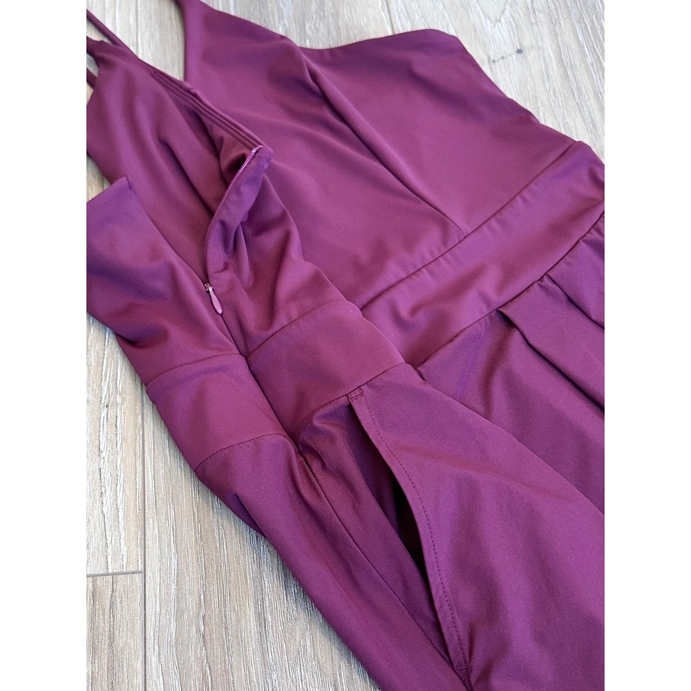 Halara Breezeful XL Burgundy V Neck Romper Activewear Sporty Resort Chic - Picture 3 of 9